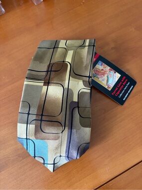 NWT NOS J. Garcia Parrot Lust with Cigarette Burn Silk Tie